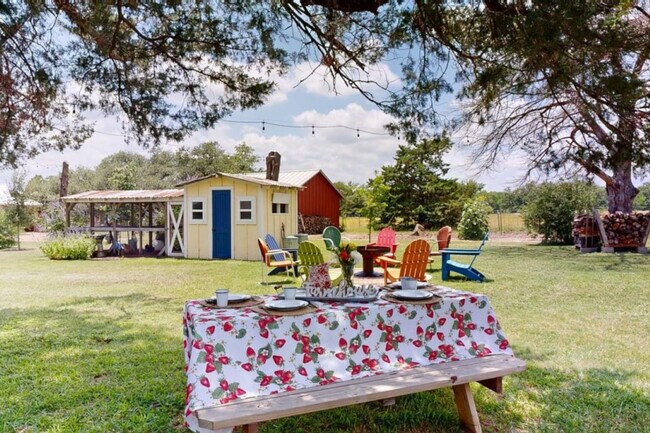 Foto del edificio - 5291 Dymple Ln
