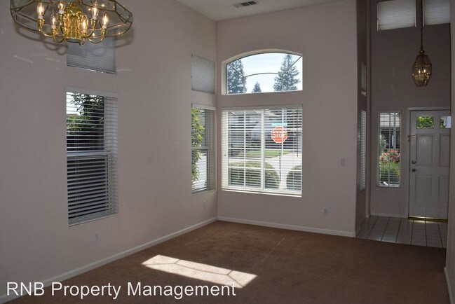 Foto del edificio - 4 br, 3 bath House - 5919 Pebble Creek Drive