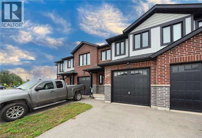 Building Photo - 155 Rochefort St.
