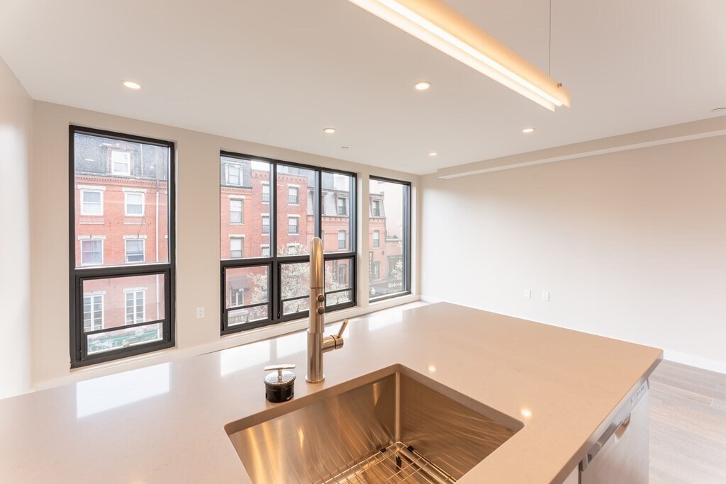 Foto principal - 266 Hanover St