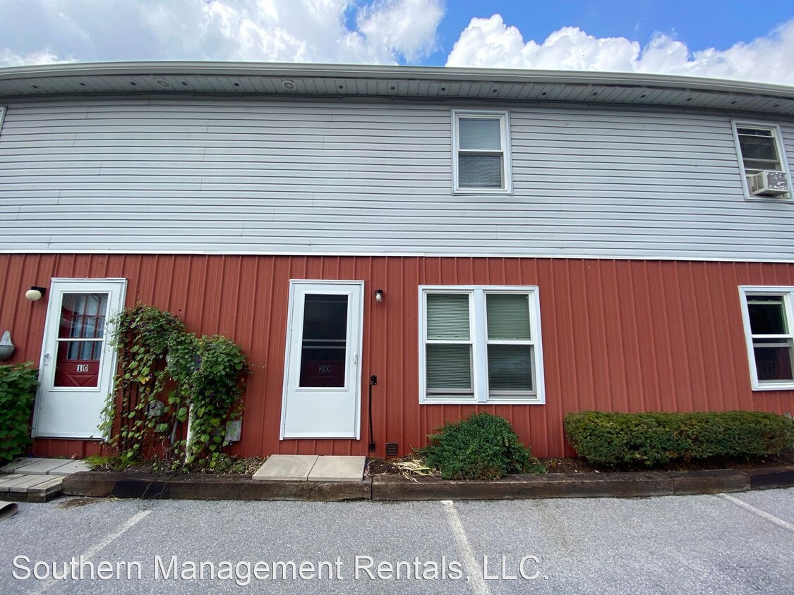 Foto principal - 2 br, 1.5 bath House - 109 Twin Hills Road...