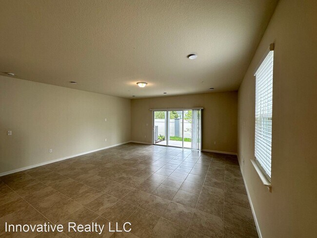 Foto del edificio - 3 br, 2.5 bath House - 2883 Clever Lane