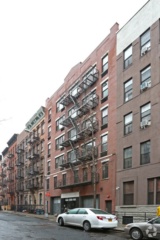 Primary Photo - 410-412 W 48th St