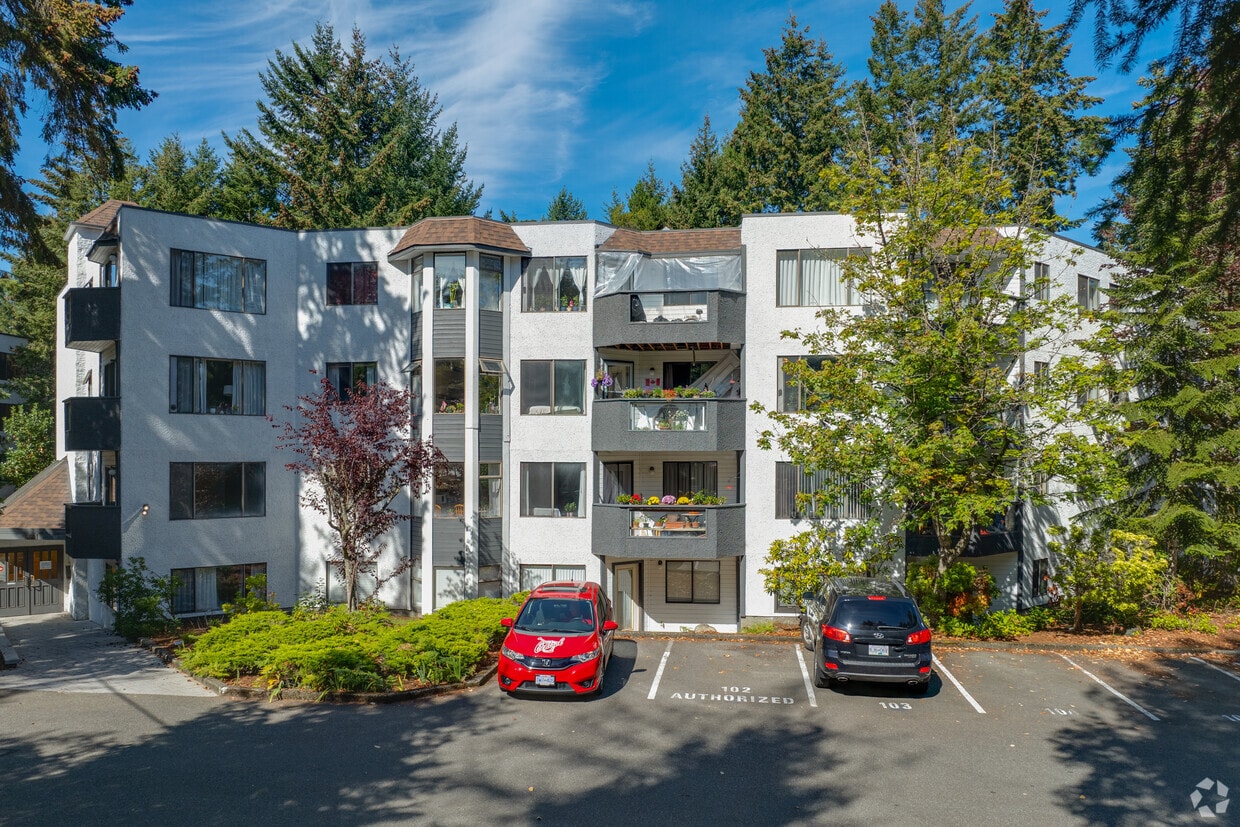 Primary Photo - Woodgrove Pines Apartments