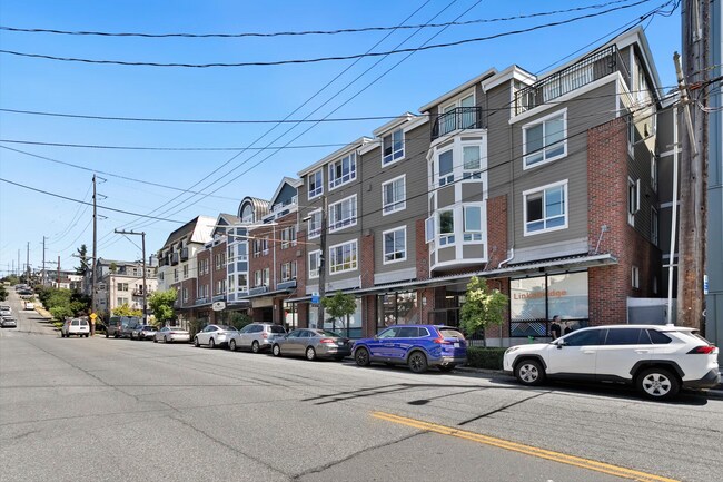 Foto del edificio - 812 5th Ave N