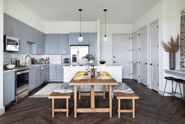Foto del edificio - Katy Trail Uptown Apartments