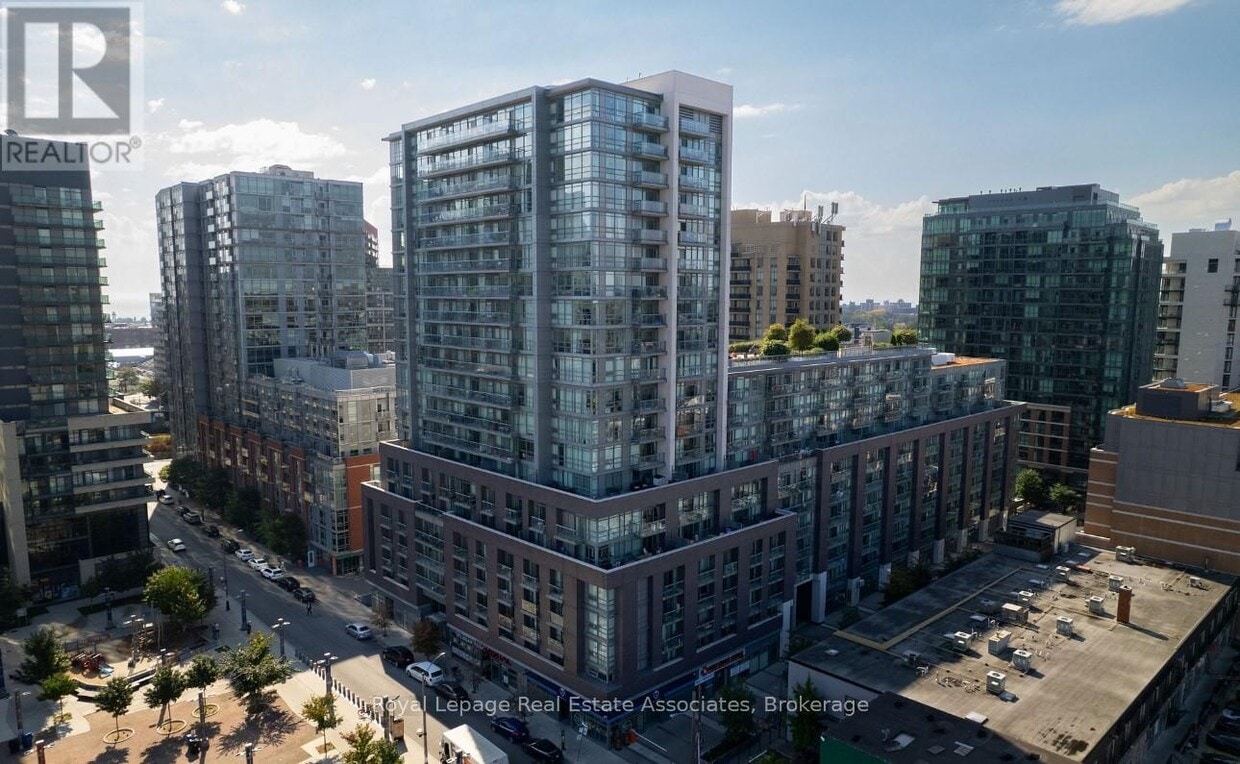 Photo principale - 68-868 Abell St