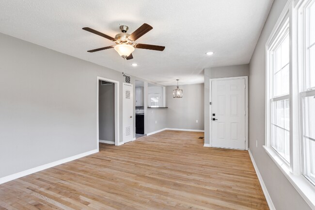 Building Photo - 3409 Leland Ave