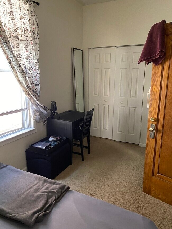 Foto del edificio - 2807 Ridgeland Ave