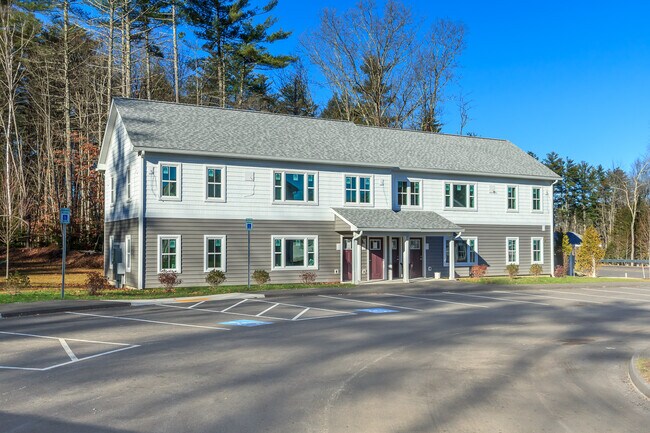 Foto del edificio - Woodland Village