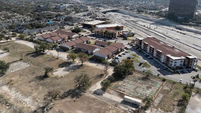  - Solarium Apartments