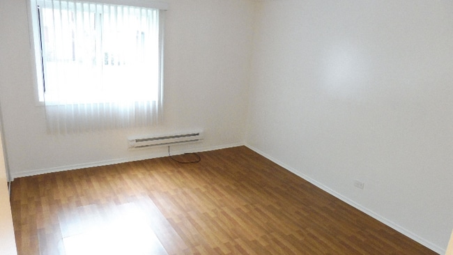 Building Photo - 1331 E Ports O Call Dr