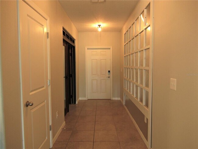 Building Photo - 10120 Rose Petal Pl