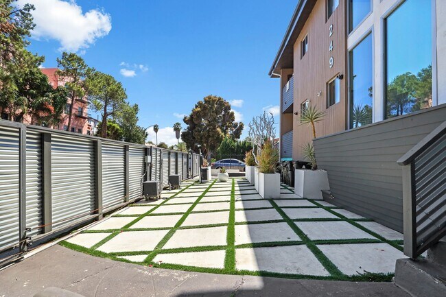 Foto del edificio - New Two Bedroom with Washer & Dryer | Down...