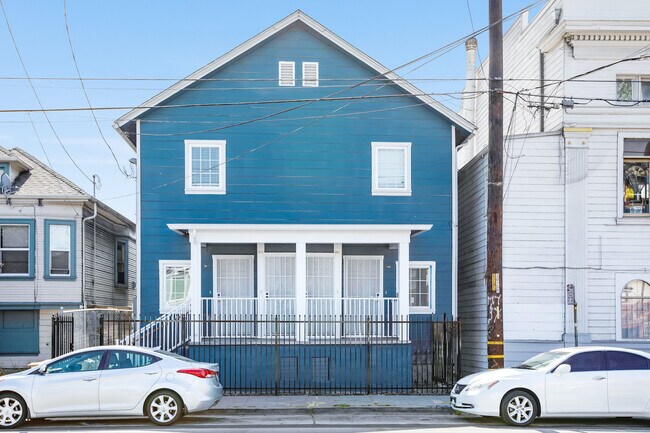 Building Photo - 3410 Adeline St