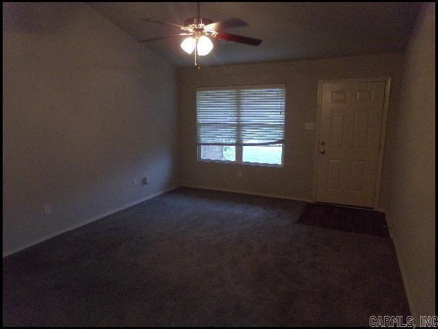 Foto del edificio - 6097 Saddle Hill Dr