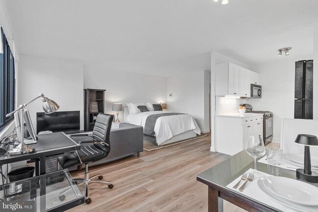 Foto del edificio - 2201 L St NW