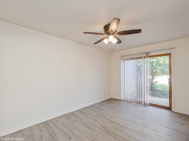 Foto del edificio - 792 Concord Ln