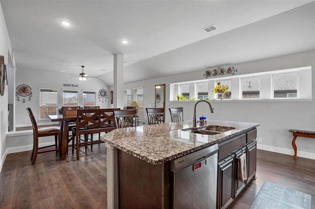 Foto del edificio - 4325 Old Timber Ln