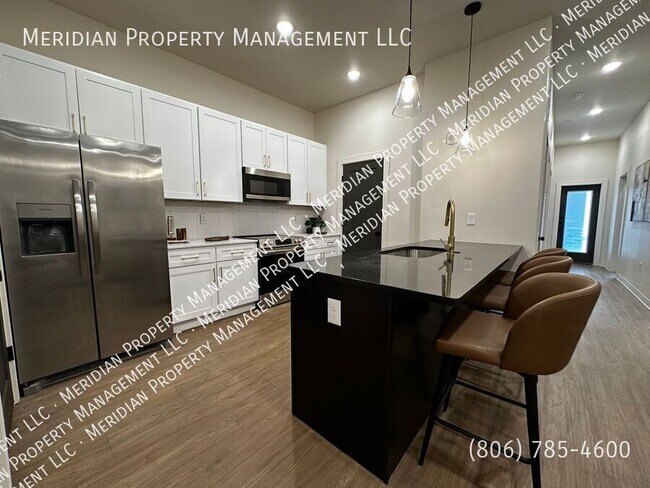 Foto del edificio - 5912 Erskine St