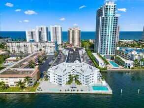 Building Photo - 1913 S Ocean Dr