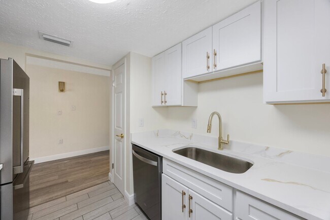 Foto del edificio - 3111 W Horatio St