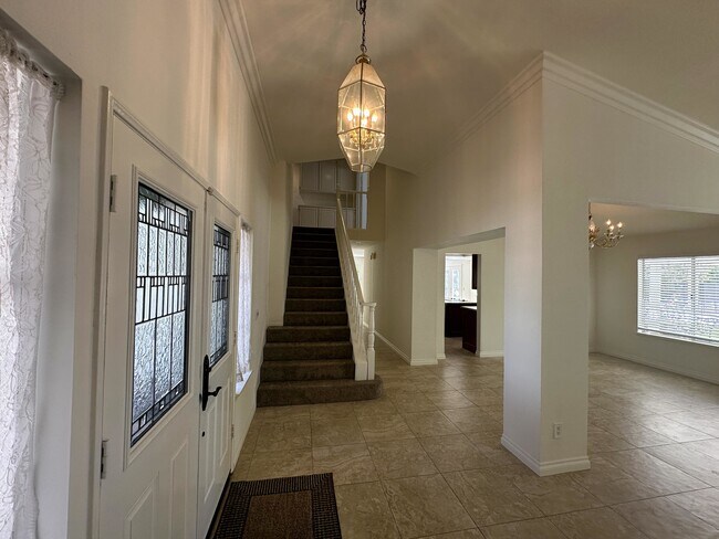 Foto del edificio - 351 Peaceful Ct