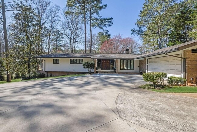 Foto del edificio - 505 River Valley Rd NW