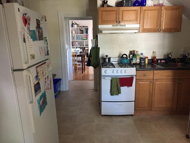 Building Photo - 189 Beacon St