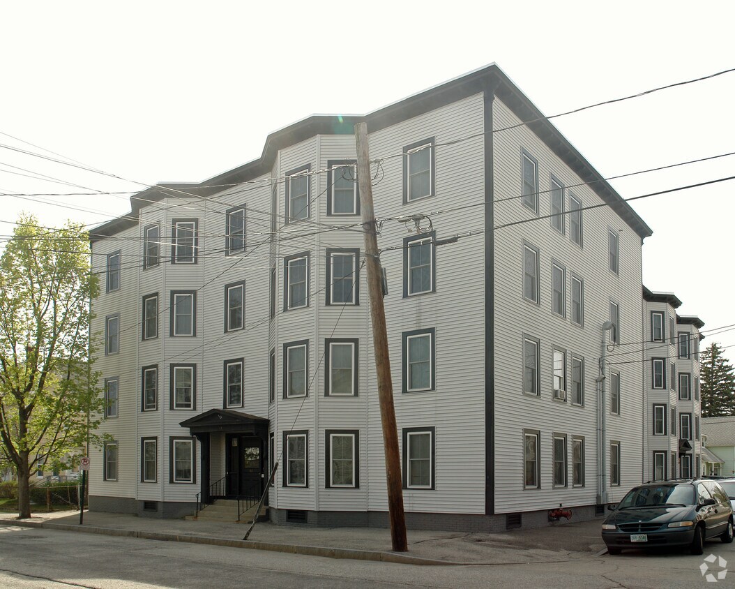 66 School St, Manchester, NH 03102 Apartments in Manchester, NH