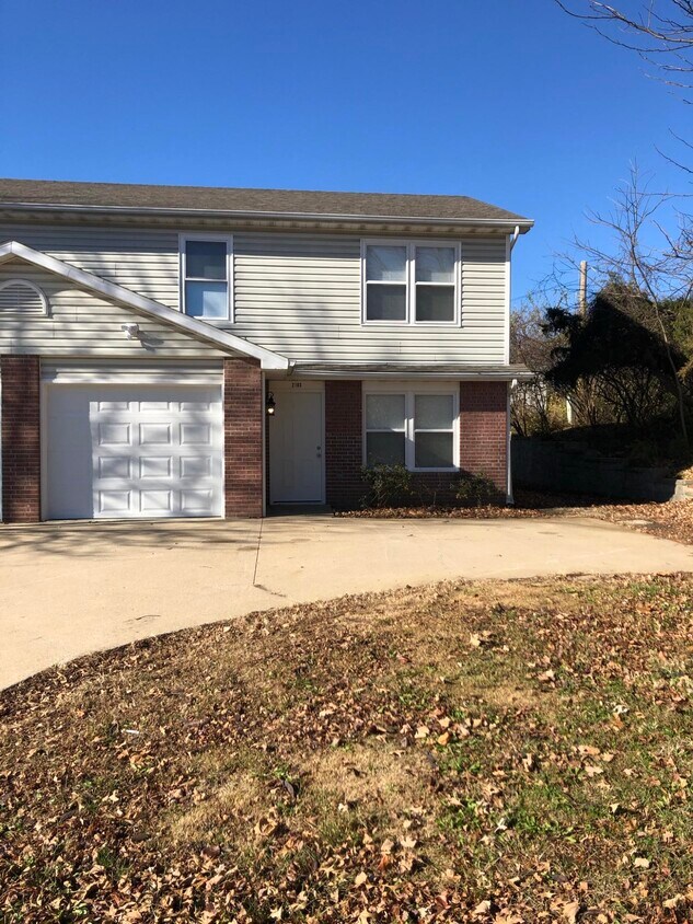 2103 Gus Ct, Columbia, MO 65202 Townhome Rentals in Columbia MO