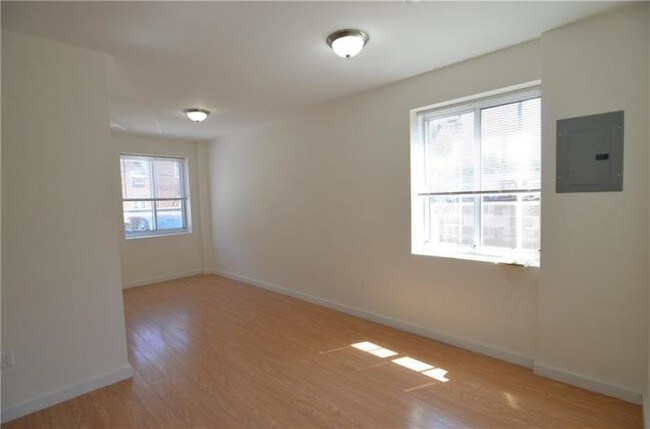 Building Photo - 2 bedroom in Brooklyn NY 11223