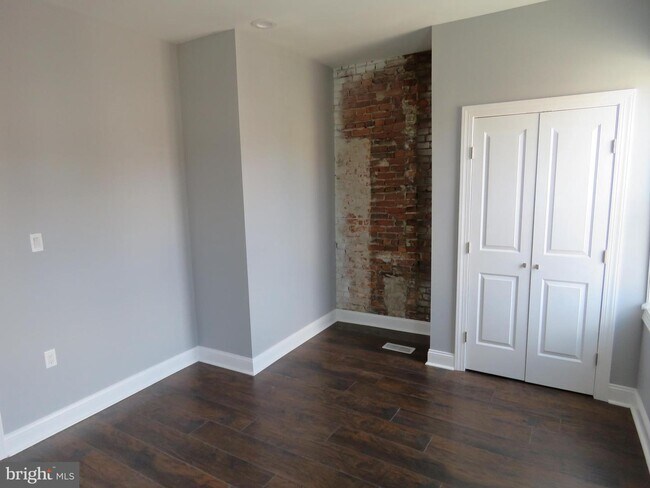 Building Photo - 3039 D St.