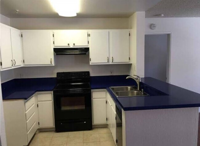 Foto del edificio - 12584 Atwood Ct