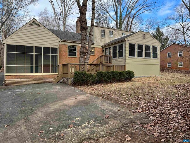 Building Photo - 524 Nottingham Rd