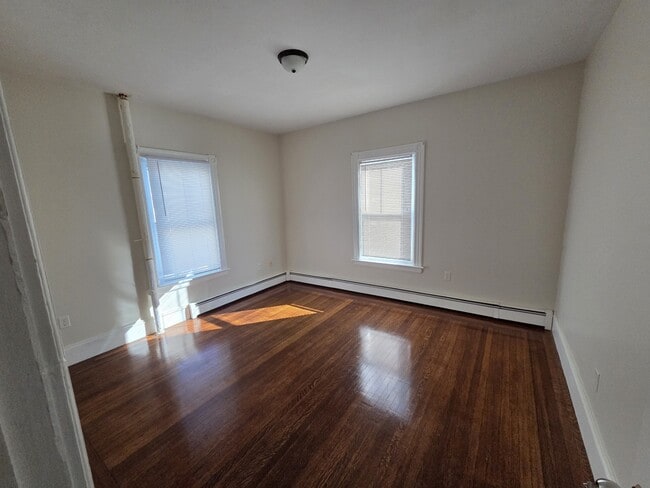 Building Photo - 110 Church St