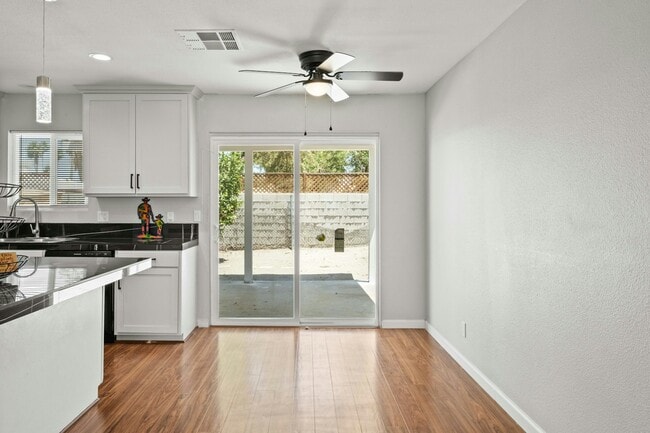 Building Photo - 51410 Avenida Villa