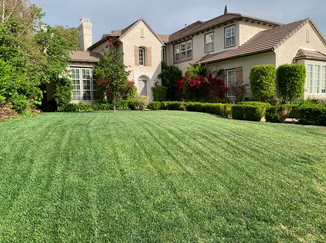 Foto del edificio - Spectacular Mont Calabasas 5 bed, 5.5 bath Estate