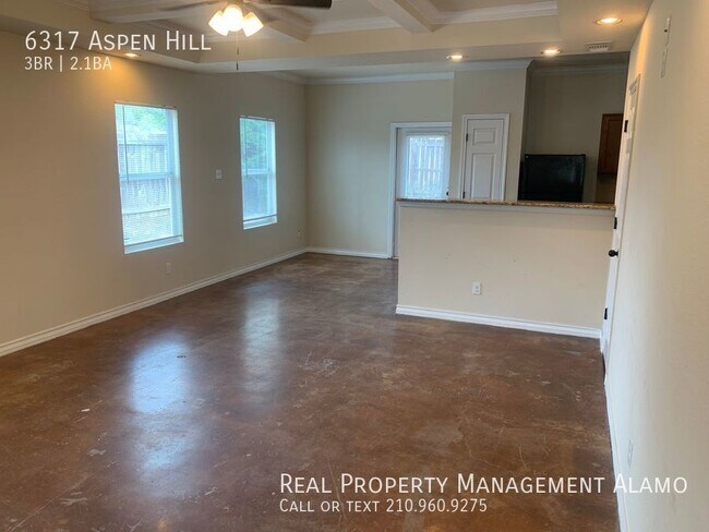 Foto del edificio - 6317 Aspen Hl