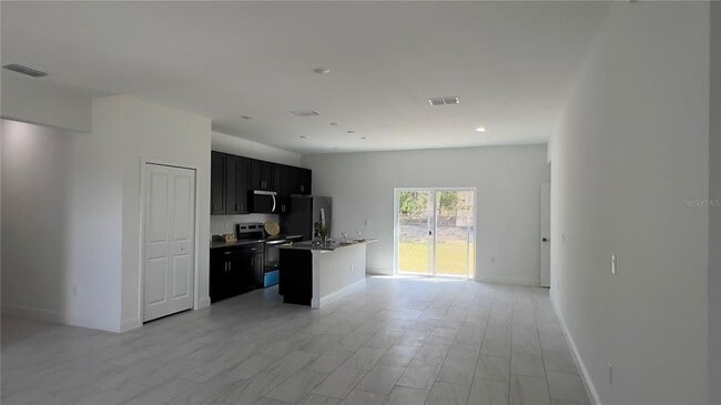 Foto del edificio - 2598 W Diane Ln