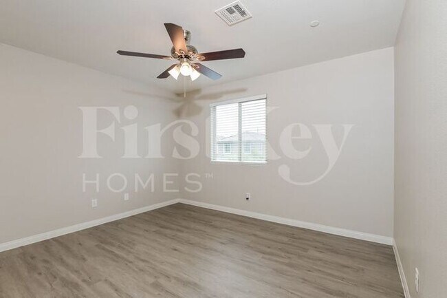 Building Photo - 153 Volti Subito Way