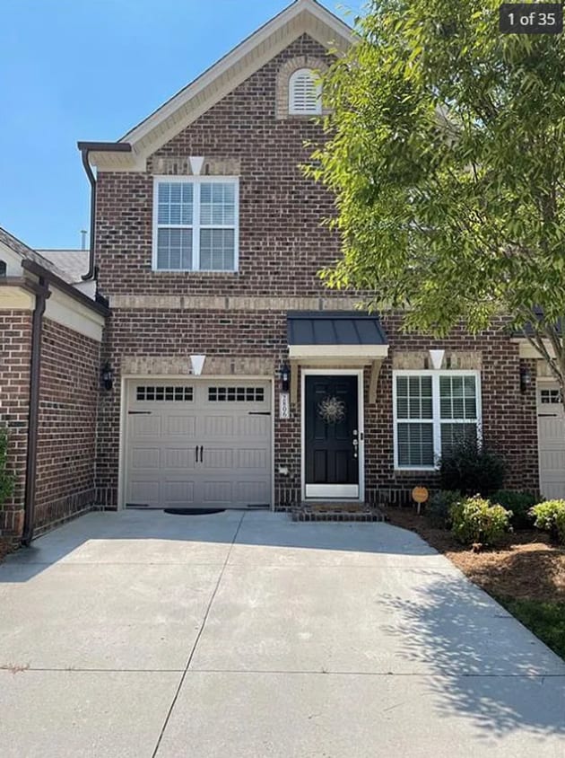 Primary Photo - Two bedroom, 2.5 bath condo townhome in Bu...