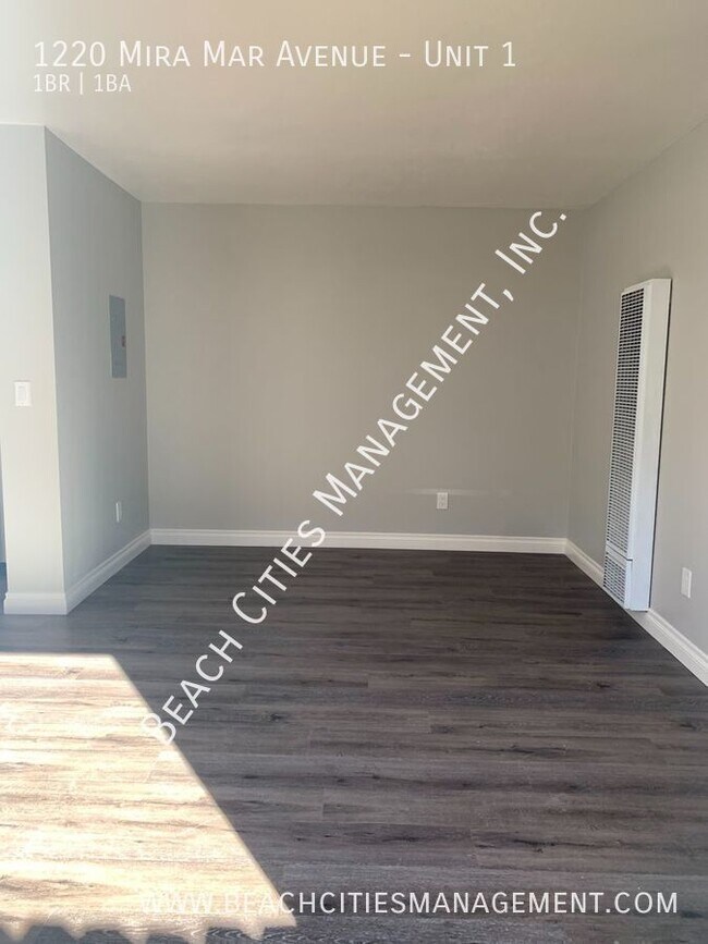 Building Photo - 1220 Mira Mar Ave