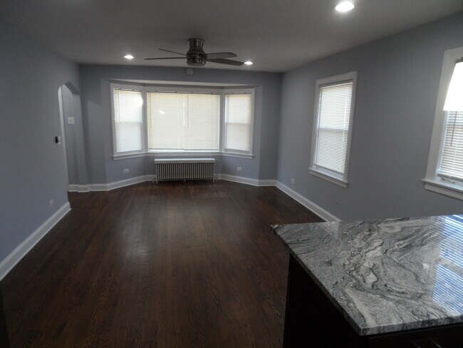 Building Photo - 3759 N Plainfield Ave