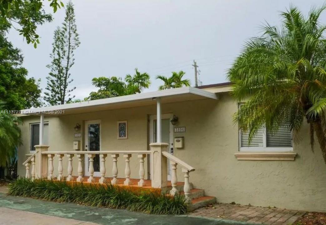 Primary Photo - 3894 Grand Ave