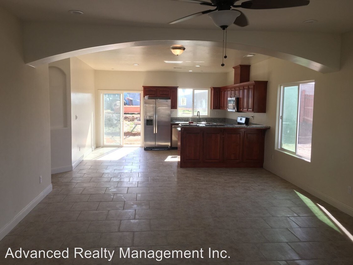 Foto principal - 5535 St Andrews Crescent