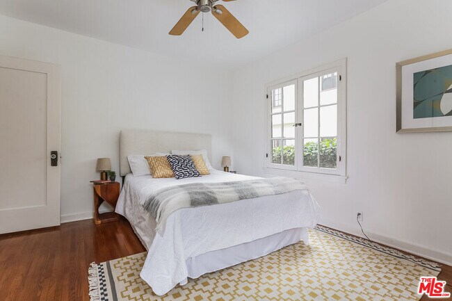 Foto del edificio - 1220 S Highland Ave