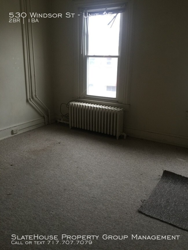 Building Photo - 2 Bedroom Apartment