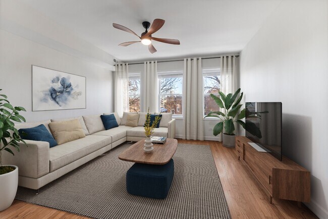 Foto del edificio - Stunning Rehabbed 2 Bed 2Bath in the Lincoln Square area