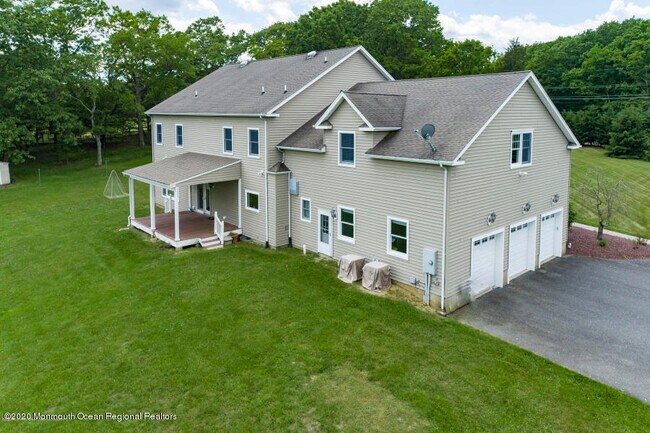 Building Photo - 2118 Allenwood Rd